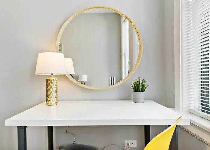 Newly Renovated 1br In Ideal Location - Belmont E1 *