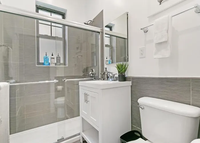 Newly Renovated 1br In Ideal Location - Belmont E1 *