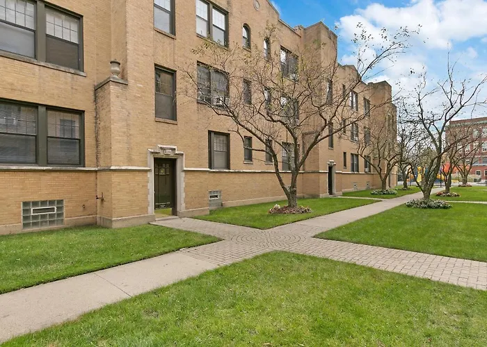 Newly Renovated 1br In Ideal Location - Belmont E1 * Chicago